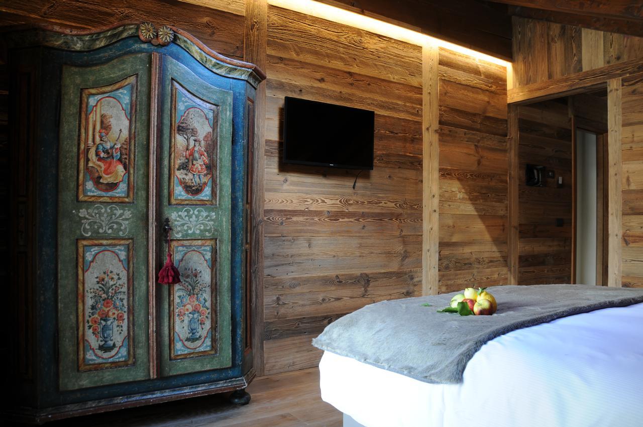 L'Abri Des Amis Hotel Courmayeur Exterior photo
