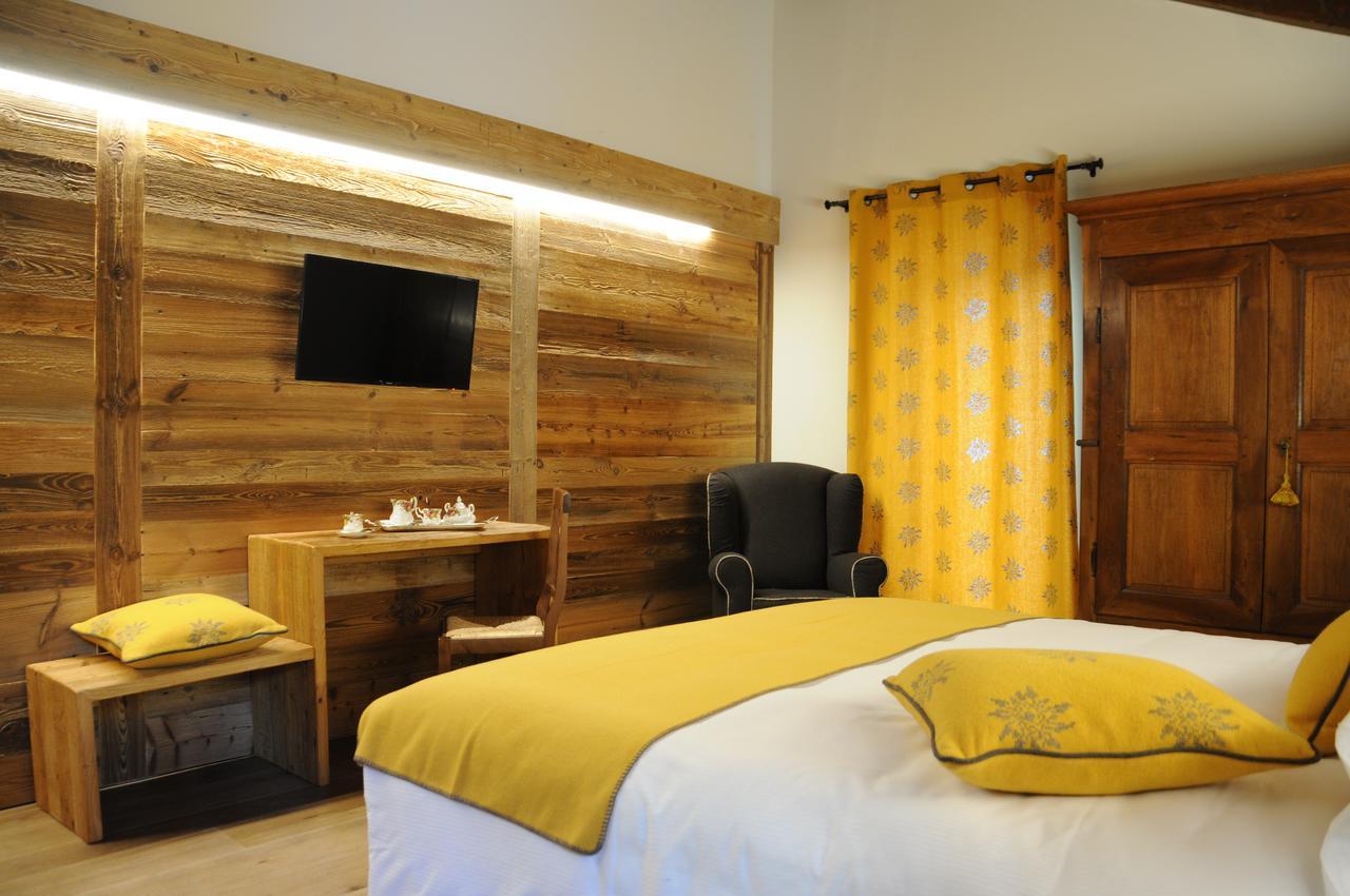 L'Abri Des Amis Hotel Courmayeur Exterior photo