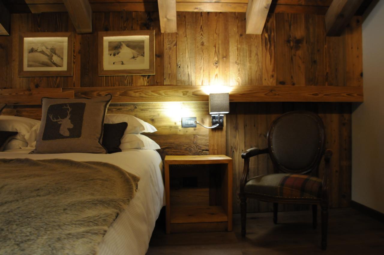 L'Abri Des Amis Hotel Courmayeur Exterior photo